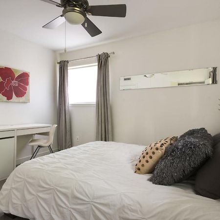 Вилла Travis Heights Modern I Остин Экстерьер фото